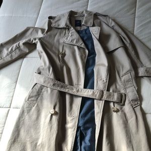New without tags Gap Trench Coat